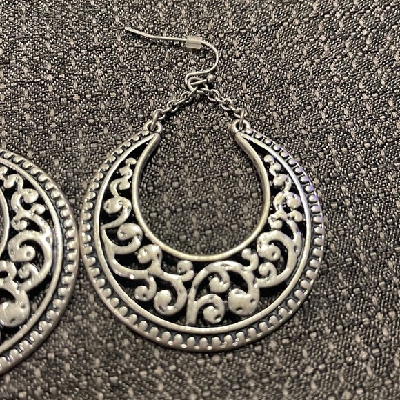 Silver Earrings - Picture 6 of 6